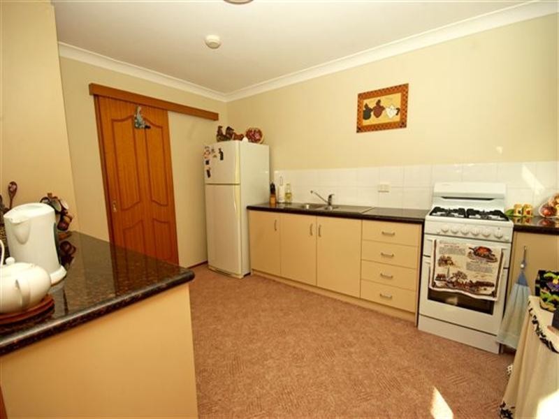 24 California Drive, Oxenford QLD 4210