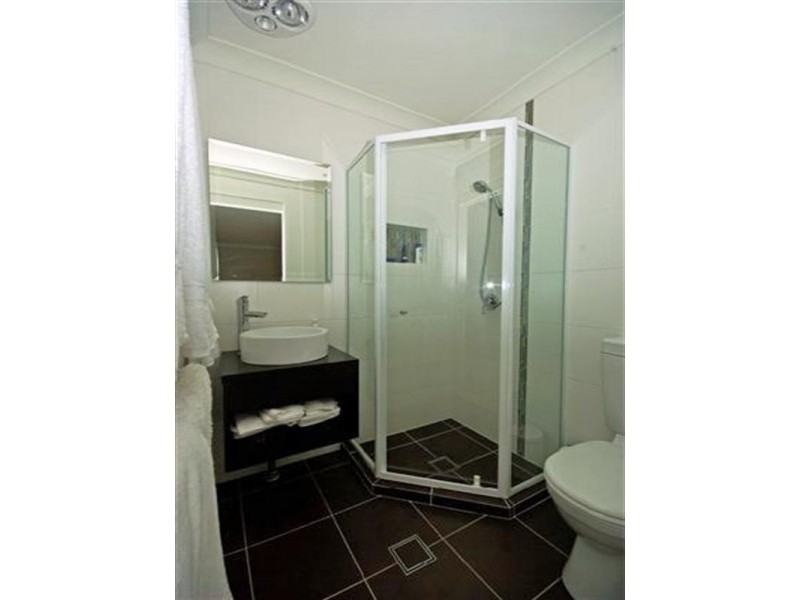 24 California Drive, Oxenford QLD 4210