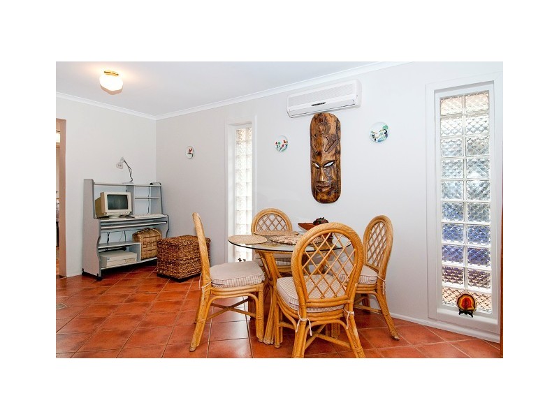 13 Armidale Crescent, Helensvale QLD 4212