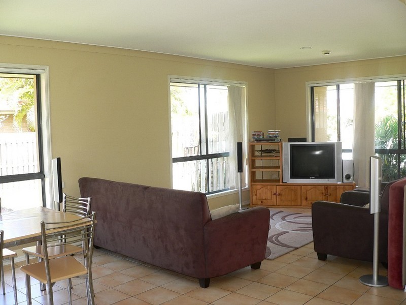 8 Caribou Crescent, Upper Coomera QLD 4209