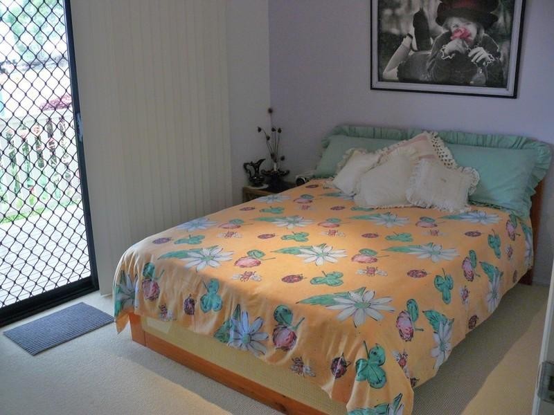 21 Hatutu Street, Pacific Pines QLD 4211