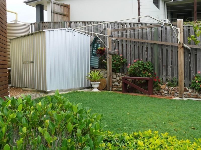 21 Hatutu Street, Pacific Pines QLD 4211