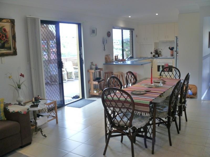 21 Hatutu Street, Pacific Pines QLD 4211