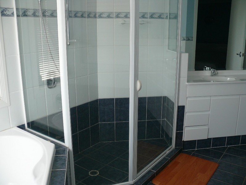 21 Parkwater Terrace, Helensvale QLD 4212