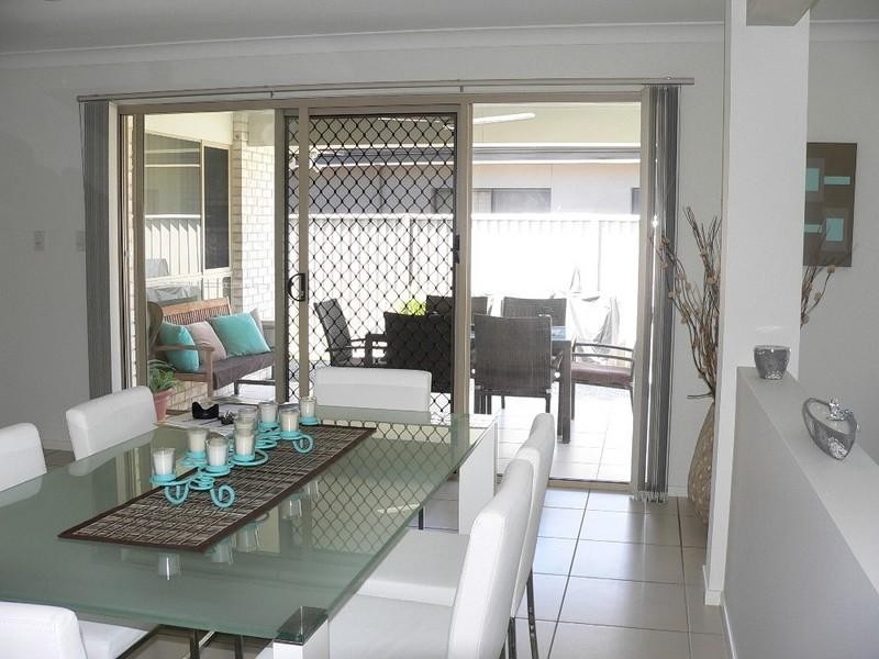 13 Greenleaf Street, Upper Coomera QLD 4209