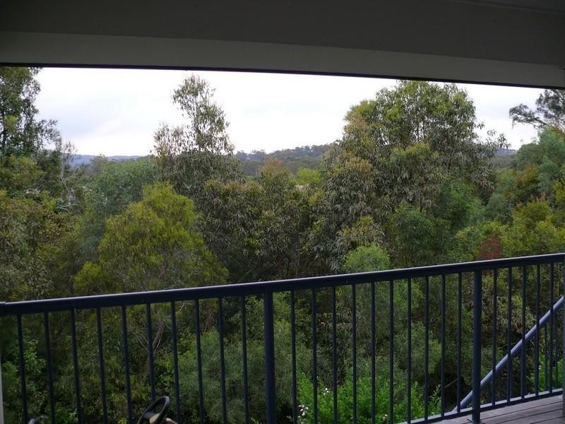 4 Matthews Crescent, Pimpama QLD 4209