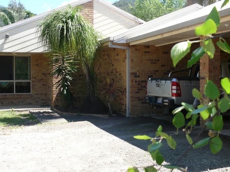 38 Clagiraba Road, Clagiraba QLD 4211