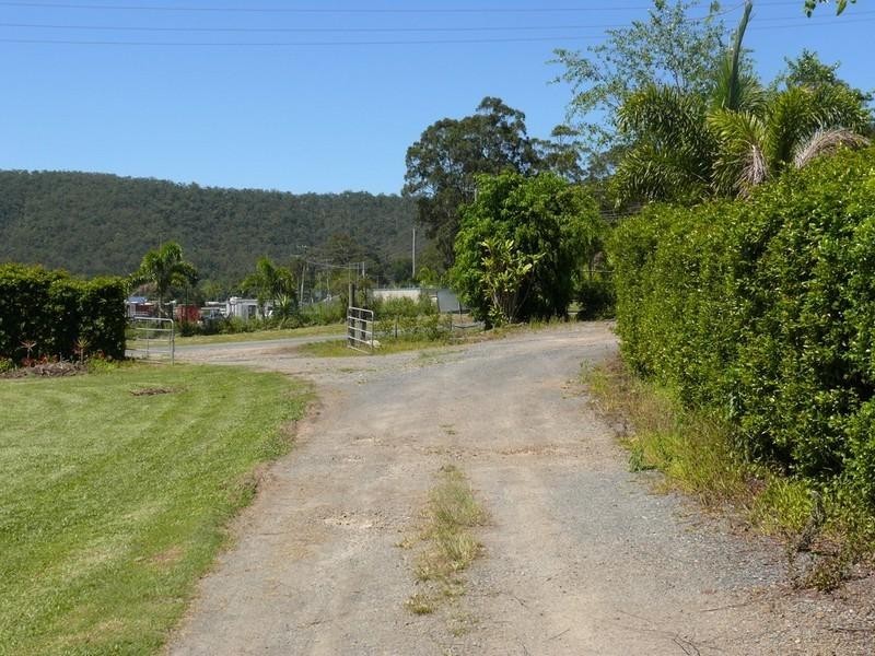 38 Clagiraba Road, Clagiraba QLD 4211