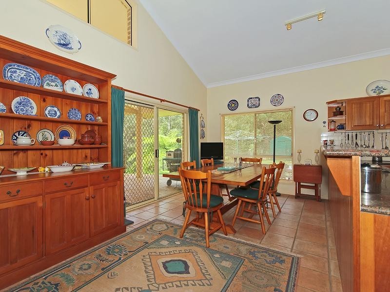 43 Crystal Springs Court, Maudsland QLD 4210