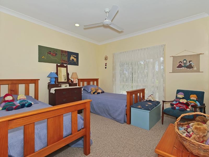 43 Crystal Springs Court, Maudsland QLD 4210