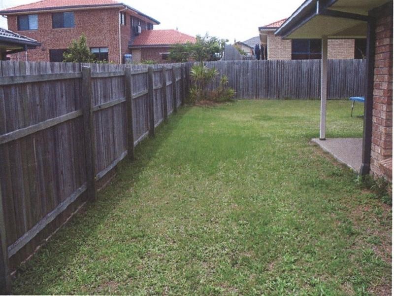 8 Firecrest Close, Upper Coomera QLD 4209