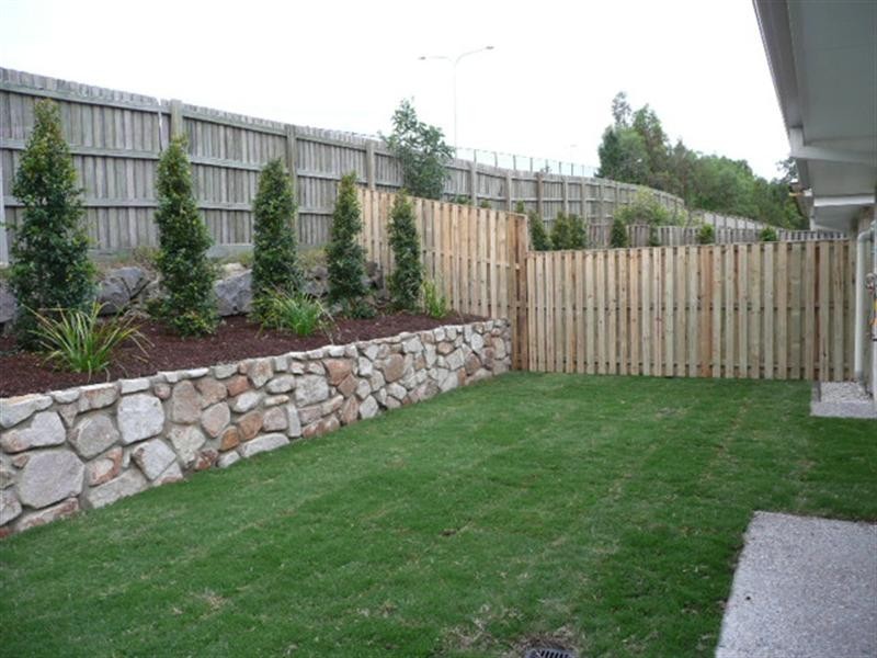 2/19 McRae Circuit, Pacific Pines QLD 4211