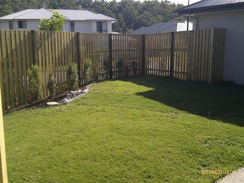 2/86 Wunburra Circuit, Pacific Pines QLD 4211