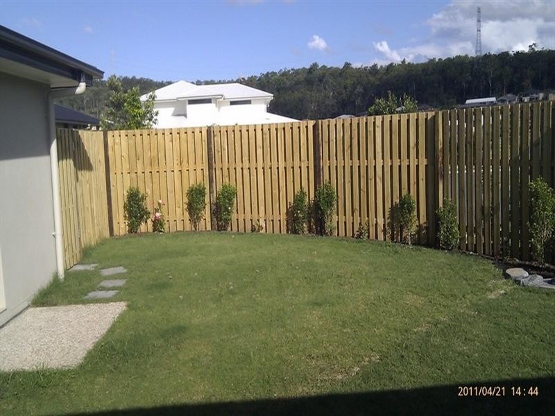 2/86 Wunburra Circuit, Pacific Pines QLD 4211