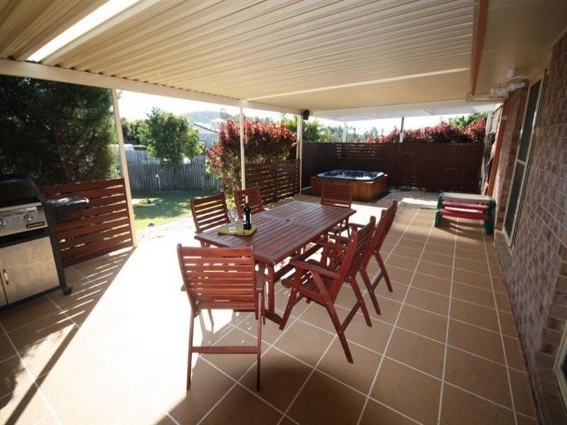 15 Maui Court, Oxenford QLD 4210