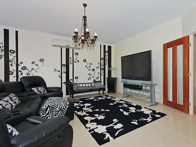 129 Birds Road, Guanaba QLD 4210