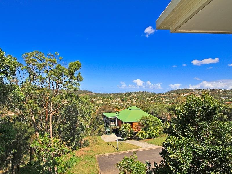 8 Greenridge Street, Oxenford QLD 4210