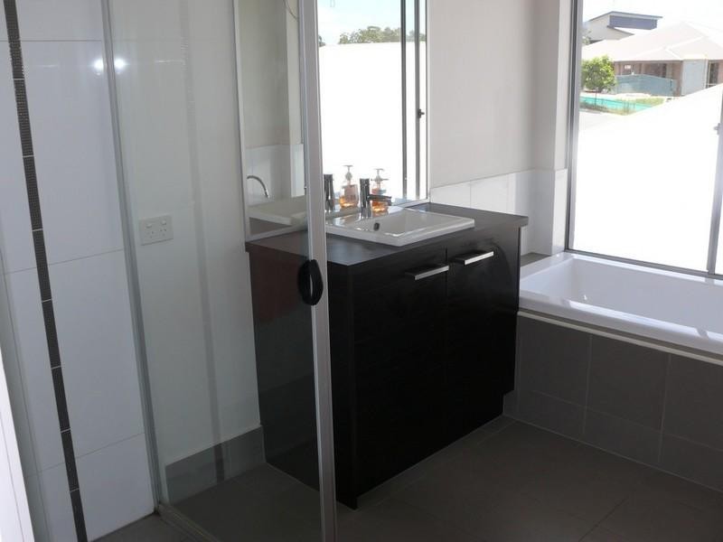 19 Barrington Street, Upper Coomera QLD 4209