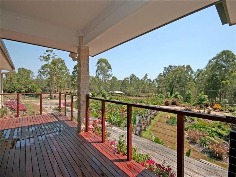 203 Rossmore Road, Chambers Flat QLD 4133