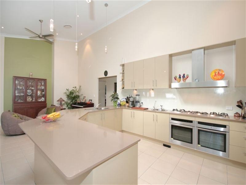 203 Rossmore Road, Chambers Flat QLD 4133