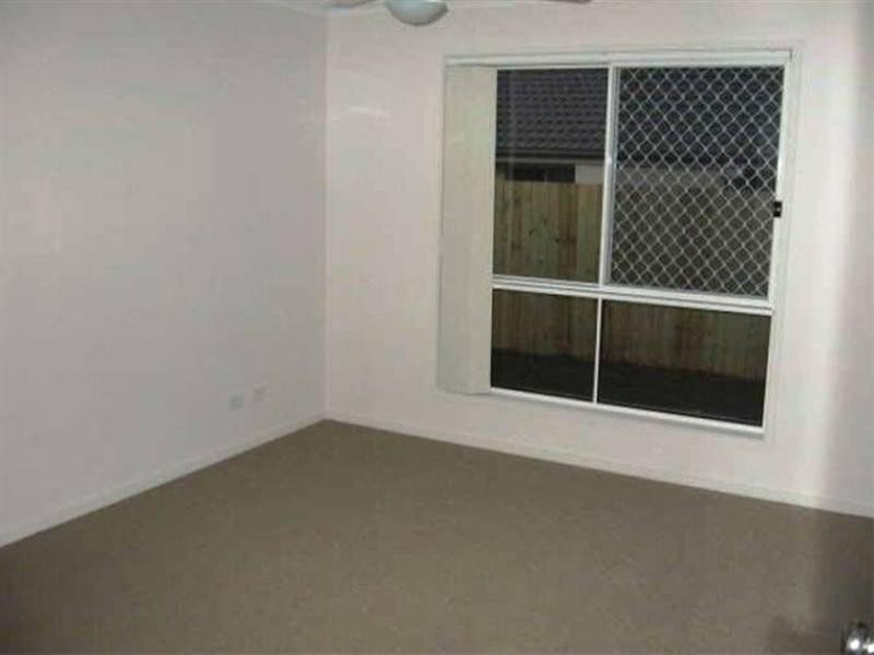 27 Firecrest Close, Upper Coomera QLD 4209