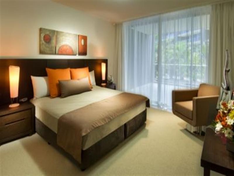 Hope Island QLD 4212