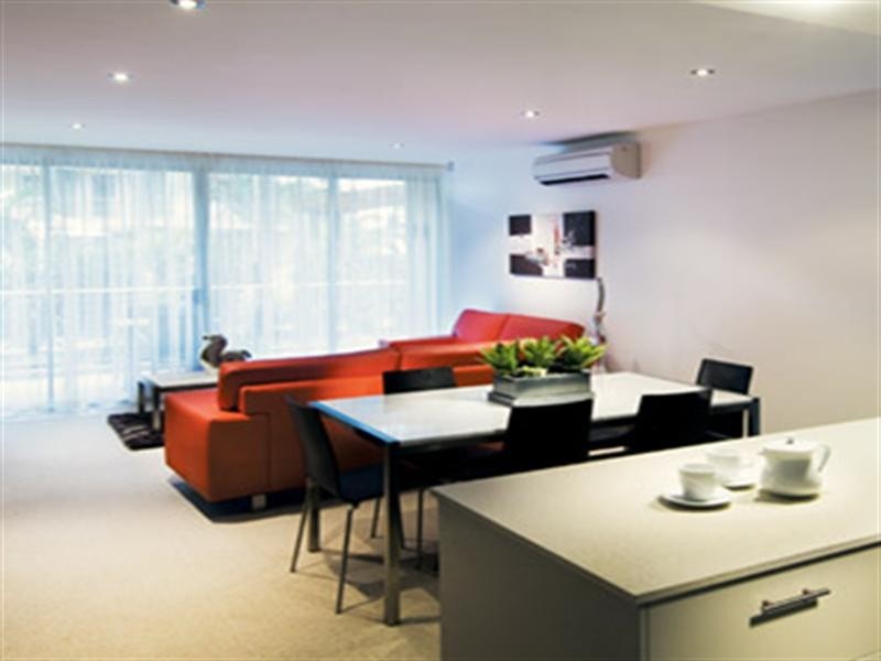 Hope Island QLD 4212