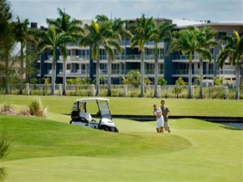 Hope Island QLD 4212