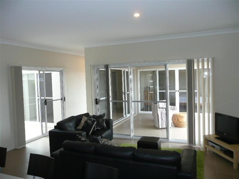 28 Wings Road, Upper Coomera QLD 4209