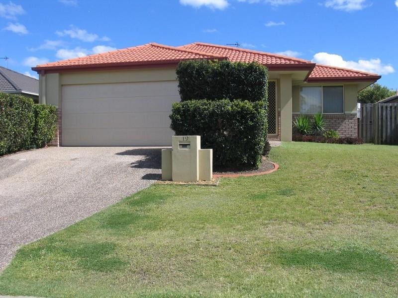 19 Meadowbank Drive, Upper Coomera QLD 4209