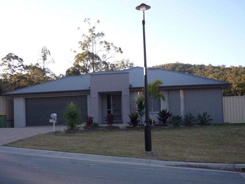 1 Caragh Crescent, Oxenford QLD 4210