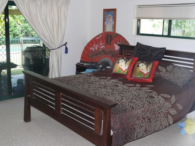 4 Carl Street, Oxenford QLD 4210