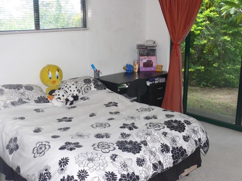 4 Carl Street, Oxenford QLD 4210