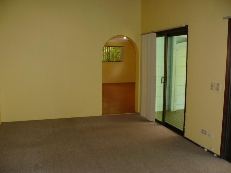 36 Ridgevale Drive, Helensvale QLD 4212