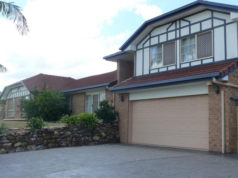 9 Oregon Way, Oxenford QLD 4210