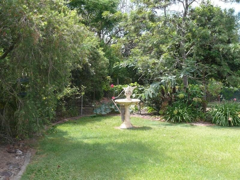 9 Oregon Way, Oxenford QLD 4210