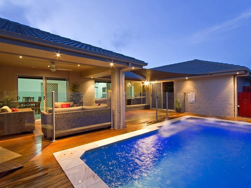 8 Marlow Street, Oxenford QLD 4210