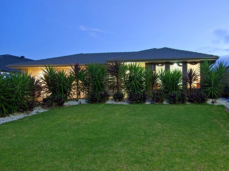 8 Marlow Street, Oxenford QLD 4210