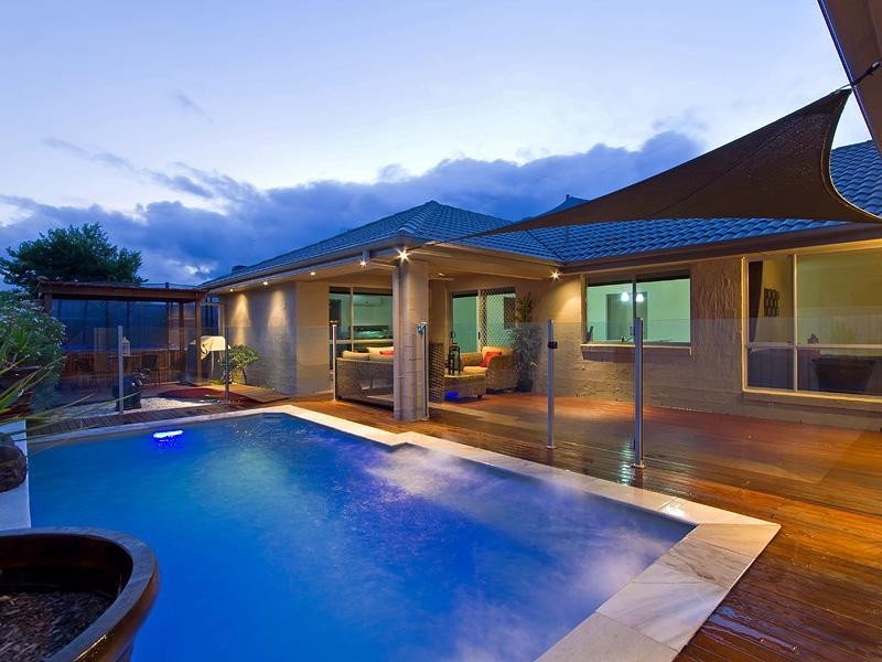 8 Marlow Street, Oxenford QLD 4210