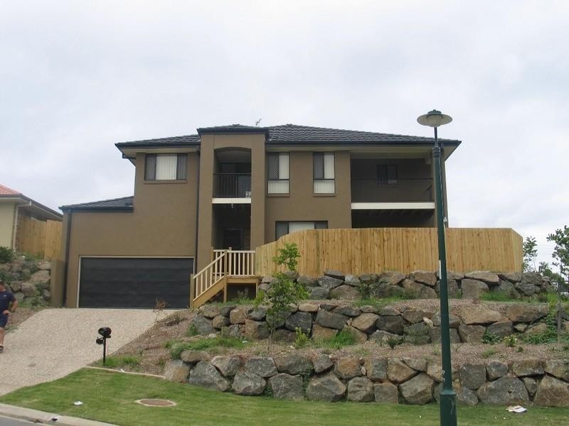 1/1 Macdonald Avenue, Upper Coomera QLD 4209