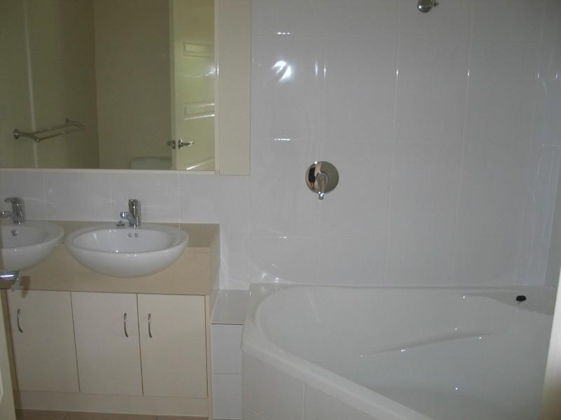 32 Gannon Way, Upper Coomera QLD 4209