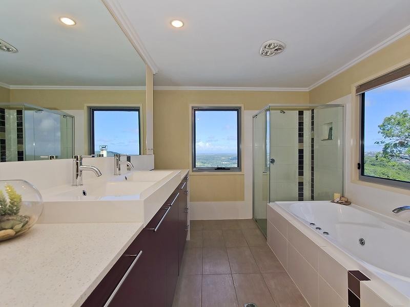 33 Otmoor Road, Wongawallan QLD 4210