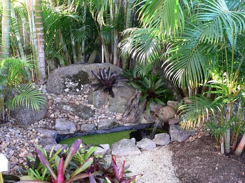 1/6 Robin Joy Close, Labrador QLD 4215