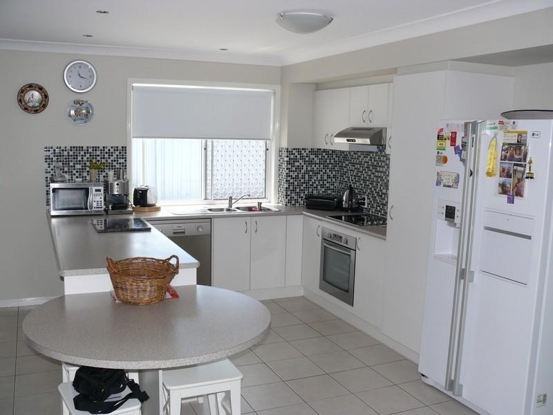 2/33 Buchanan Circuit, Oxenford QLD 4210