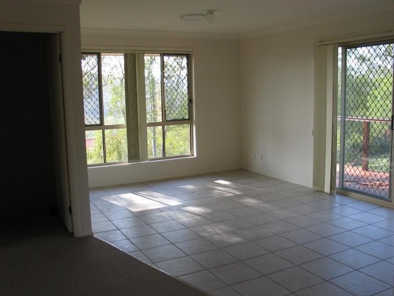 34 Crestridge Crescent, Oxenford QLD 4210