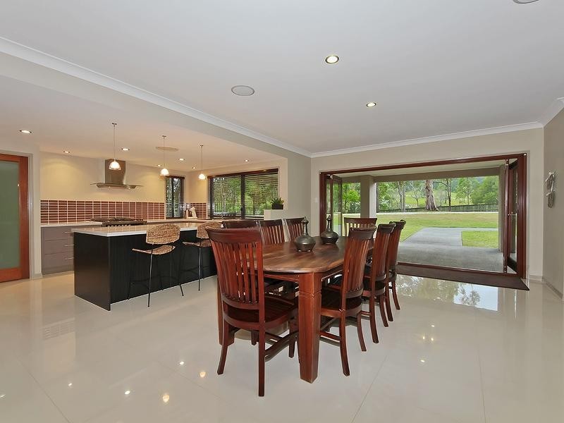 41 Lagoon Park Drive, Maudsland QLD 4210