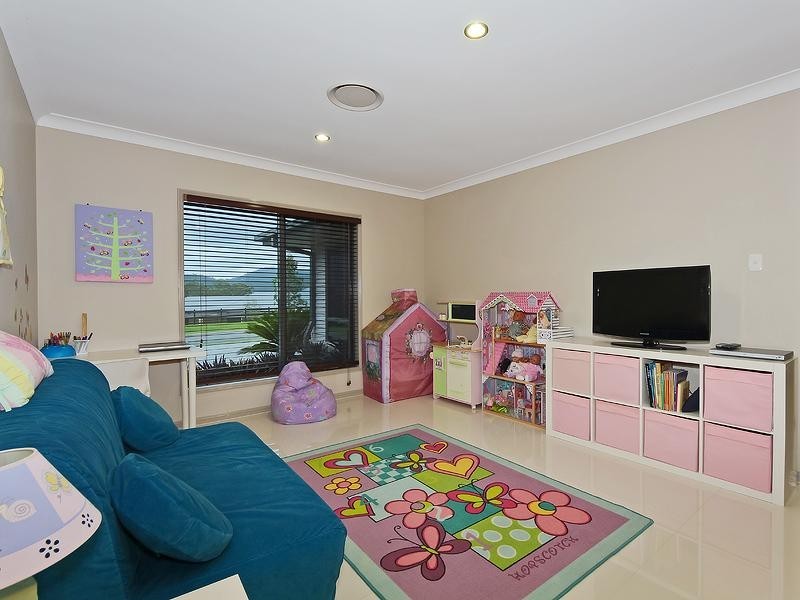 41 Lagoon Park Drive, Maudsland QLD 4210