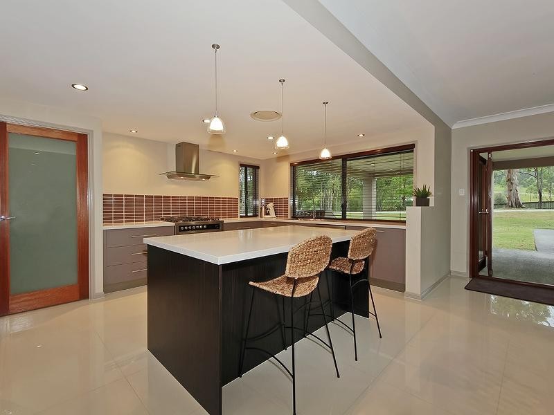 41 Lagoon Park Drive, Maudsland QLD 4210