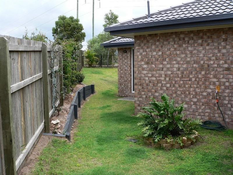 2/12 Duce Court, Upper Coomera QLD 4209
