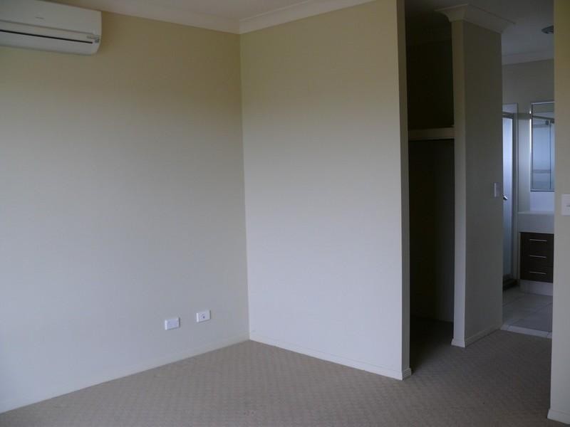 10 Amaranth Crescent, Upper Coomera QLD 4209